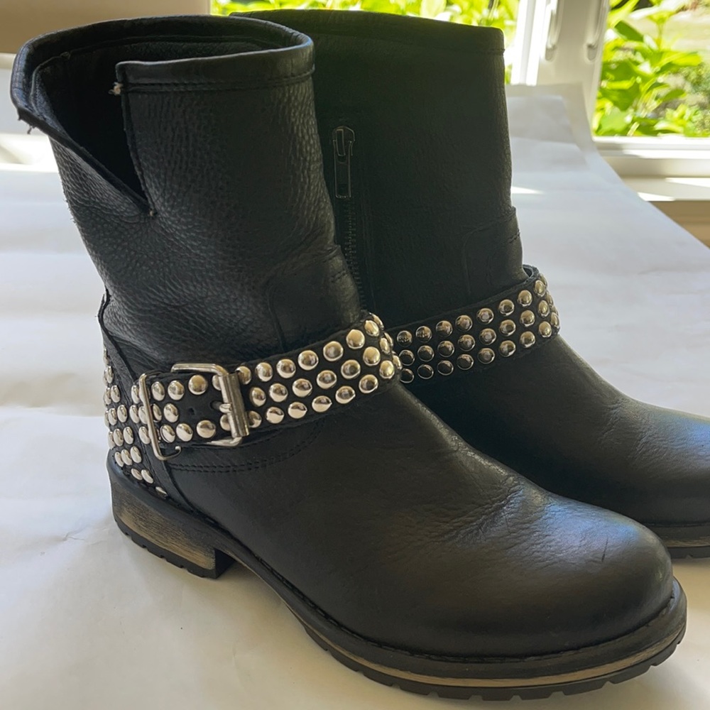 Steve Madden- black studded biker boot-size 8 1/2.